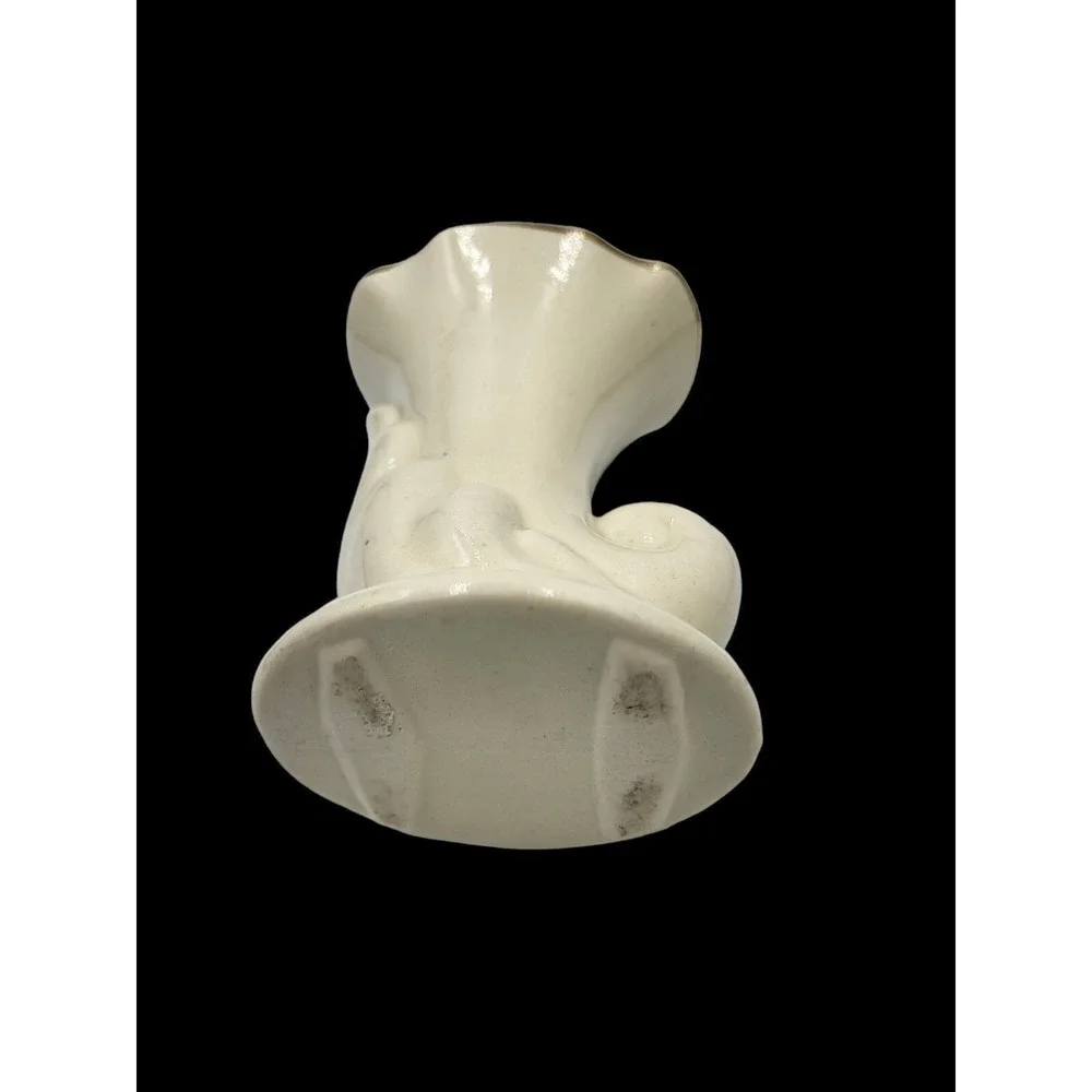 Vintage MCM Ceramic Pottery Cornucopia Vase White w/ Gold Leaf Rose Accents‎